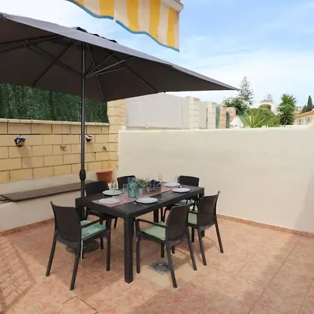 Apartment El Pinillo 4 Bedroom Town House