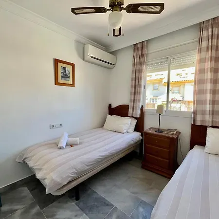 El Pinillo 4 Bedroom Town House * Torremolinos