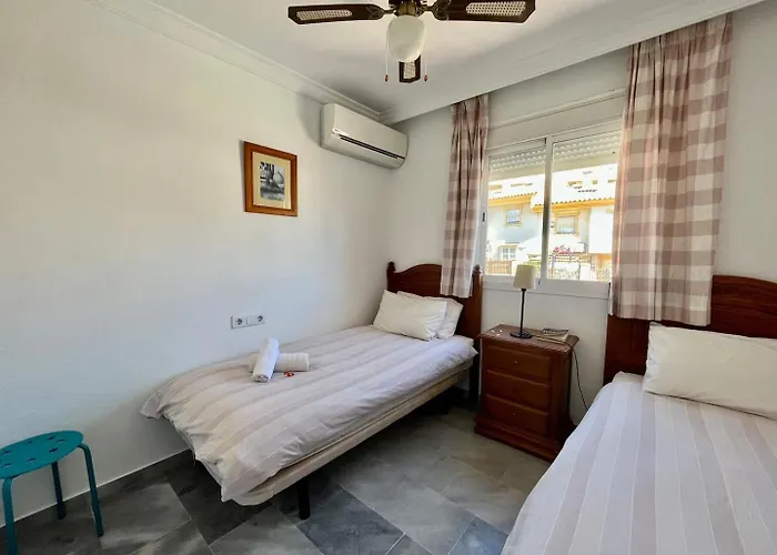 El Pinillo 4 Bedroom Town House * Torremolinos