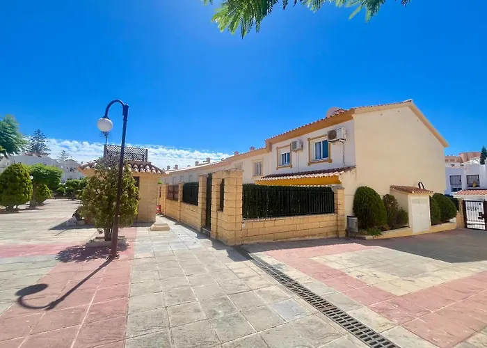 El Pinillo 4 Bedroom Town House