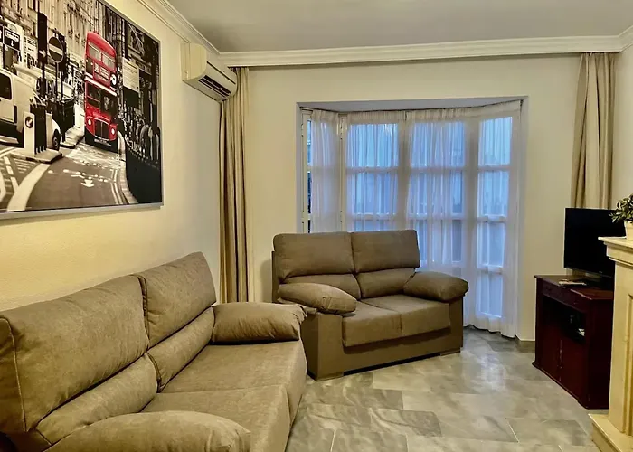 Appartement El Pinillo 4 Bedroom Town House Torremolinos