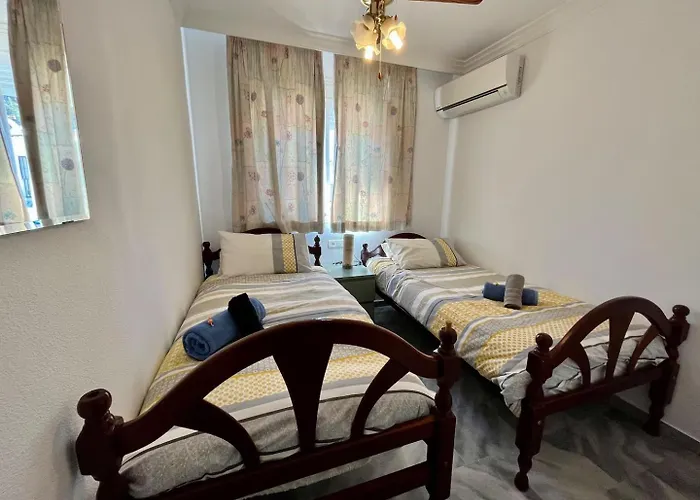 El Pinillo 4 Bedroom Town House Appartement Torremolinos